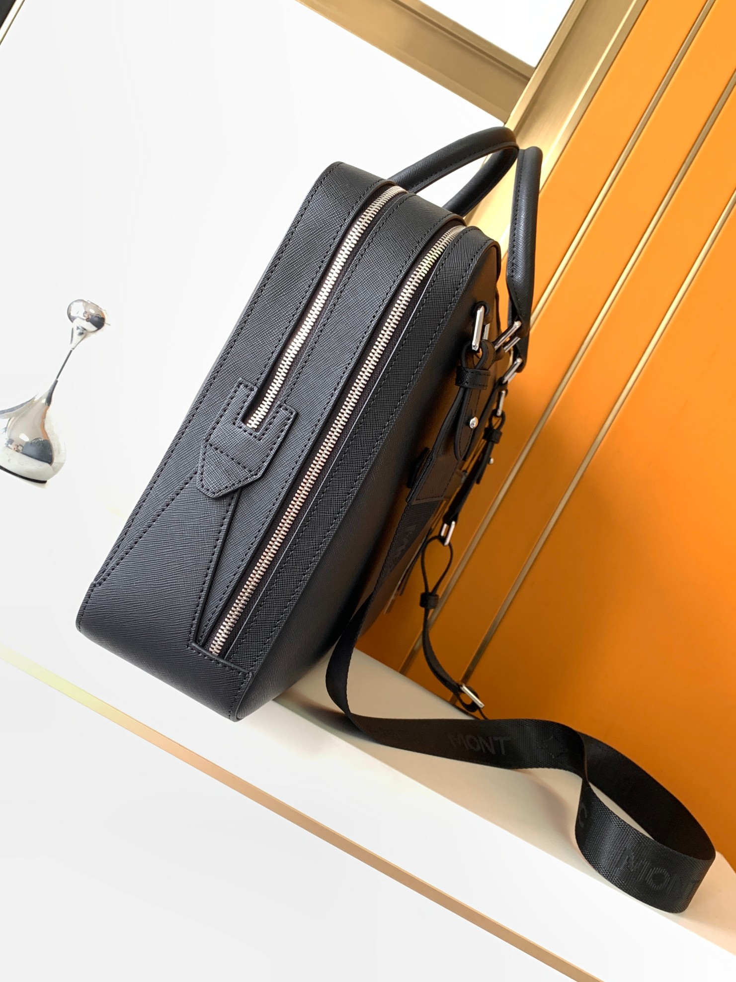 Bolsas de Mão Masculinas de Lu - Leather Briefcase avaliação e preço