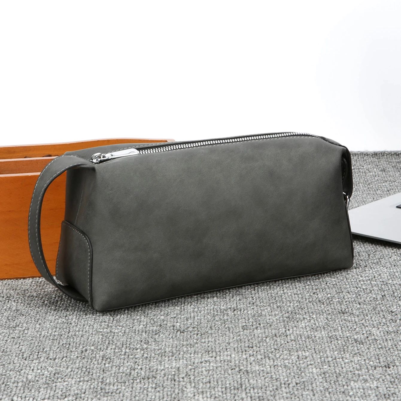 Necessaire Masculina em Couro  - Travel Luggage Set avaliação e preço