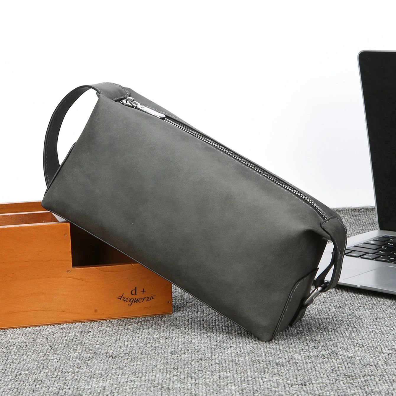 Necessaire Masculina em Couro  - Travel Luggage Set avaliação e preço